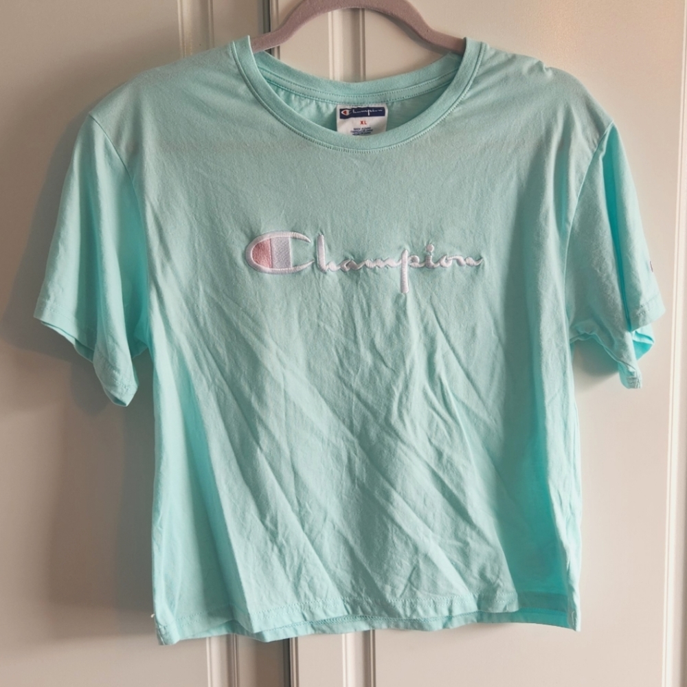 Champion XL Light Blue Crop Tee 🩵